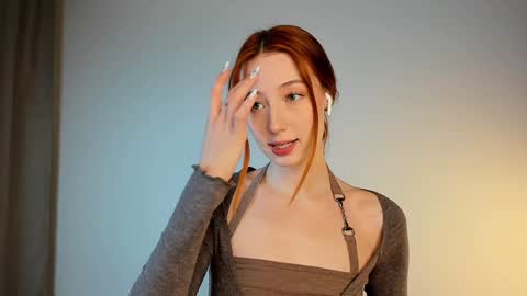 Fiona online show from January 2025 04:02:01 AM