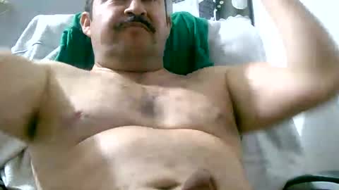 Snapshot of querubinrebelde chatting on December 2024 01:29:01 AM Don Ramon online show from December 2024 01:29:01 AM