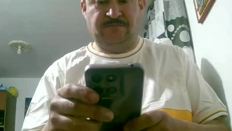 Snapshot of querubinrebelde chatting on October 2025 02:32:01 AM Don Ramon online show from October 2025 02:32:01 AM