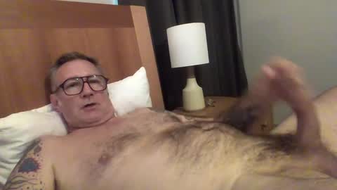 quietmature online show from October 2025 12:08:01 AM