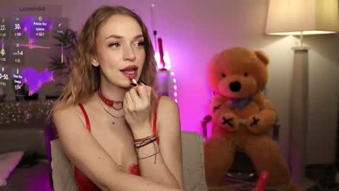 Nova Hollis online show from February 2026 04:31:02 AM