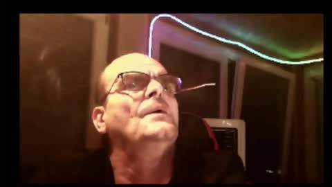 Snapshot of r_2d2_ chatting on October 2025 09:22:01 PM dj mike online show from October 2025 09:22:01 PM