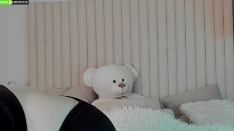 RachelCart online show from December 2025 03:03:01 AM