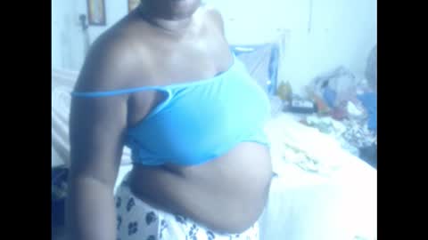 Snapshot of rachelexoticgirl chatting on October 2025 05:50:02 AM rachelexoticgirl online show from October 2025 05:50:02 AM