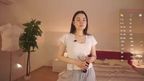 Amy online show from November 2025 05:42:02 AM