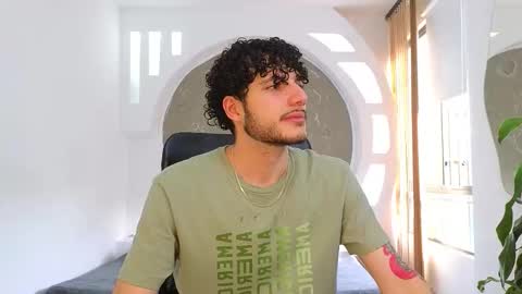 Snapshot of rafael_mendez chatting on September 2025 08:53:02 PM R A F A E L online show from September 2025 08:53:02 PM