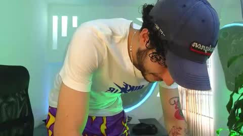 Snapshot of rafael_mendez chatting on September 2025 09:16:02 PM R A F A E L online show from September 2025 09:16:02 PM