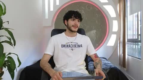 Snapshot of rafael_mendez chatting on September 2025 09:51:01 PM R A F A E L online show from September 2025 09:51:01 PM