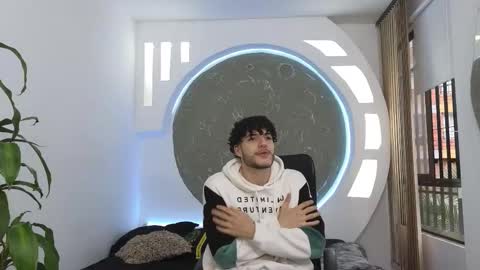 Snapshot of rafael_mendez chatting on October 2025 08:26:01 PM R A F A E L online show from October 2025 08:26:01 PM