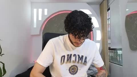 Snapshot of rafael_mendez chatting on October 2025 09:04:01 PM R A F A E L online show from October 2025 09:04:01 PM