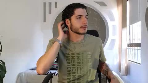 Snapshot of rafael_mendez chatting on November 2025 08:53:02 PM R A F A E L online show from November 2025 08:53:02 PM