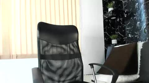 Snapshot of rafael_mendez chatting on November 2025 08:19:01 PM R A F A E L online show from November 2025 08:19:01 PM