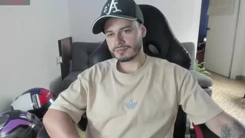 Snapshot of ragnar_lothbrok77 chatting on September 2025 07:24:02 PM ragnar_lothbrok77 online show from September 2025 07:24:02 PM