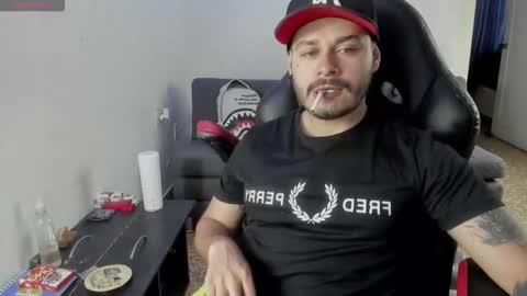 ragnar_lothbrok77 online show from December 2025 08:57:02 PM