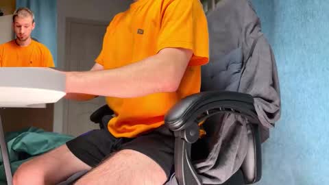 Snapshot of rainbow_farmer_james chatting on September 2025 12:06:01 PM Rainbow James  online show from September 2025 12:06:01 PM