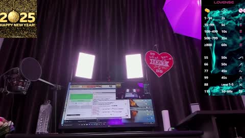 Snapshot of raissa_sky26 chatting on January 2025 02:38:02 AM Laura online show from January 2025 02:38:02 AM