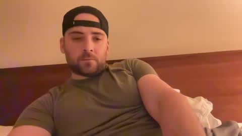 Snapshot of randomdude5950 chatting on February 2025 01:58:02 AM randomdude5950 online show from February 2025 01:58:02 AM