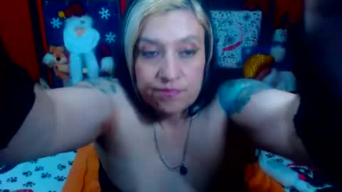 Snapshot of randymaturex01 chatting on December 2024 03:36:02 AM Sonia online show from December 2024 03:36:02 AM