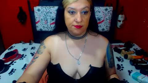 Snapshot of randymaturex01 chatting on January 2025 01:37:02 AM Sonia online show from January 2025 01:37:02 AM