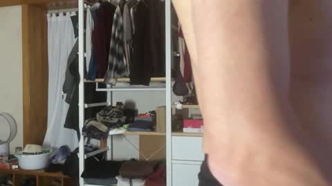 Snapshot of randytoy chatting on October 2025 10:56:01 AM randytoy online show from October 2025 10:56:01 AM