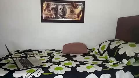 Rangel and Lola online show from November 2025 07:13:02 PM