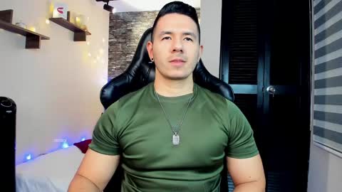 Snapshot of ransoj chatting on January 2025 12:01:01 AM Jonas online show from January 2025 12:01:01 AM