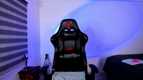 Snapshot of ransoj chatting on October 2025 12:00:01 AM Jonas online show from October 2025 12:00:01 AM