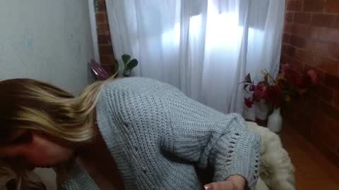 Snapshot of raquel_gh chatting on January 2025 07:14:02 PM Raquel online show from January 2025 07:14:02 PM