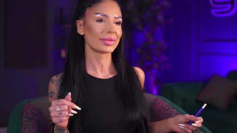 Raquelle online show from December 2024 06:55:02 PM