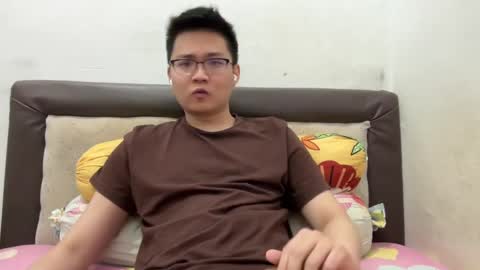 randomnaut online show from December 2024 07:09:02 PM