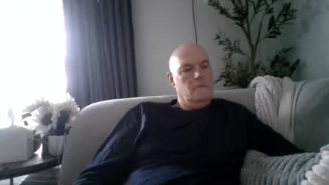 ravchat online show from October 2025 10:01:01 PM