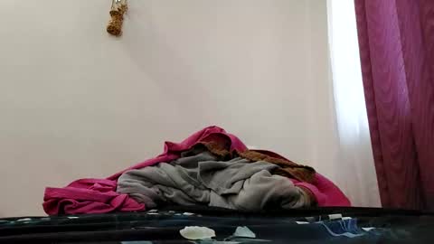 Snapshot of ravenbby chatting on March 2025 08:41:02 AM ravenbby online show from March 2025 08:41:02 AM