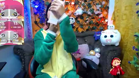 RavenN  online show from February 2025 11:41:01 AM