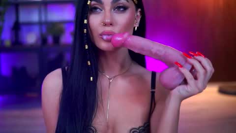 Lav online show from February 2026 07:42:02 PM