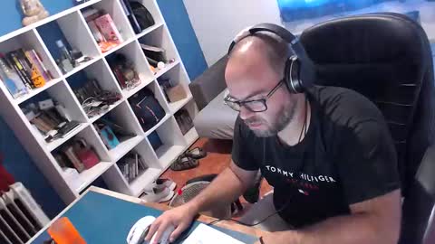 Snapshot of ravingr3d3 chatting on September 2025 09:01:02 AM ravingr3d3 online show from September 2025 09:01:02 AM