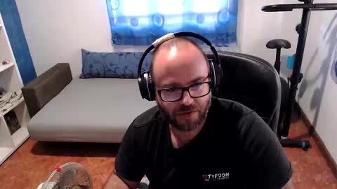 Snapshot of ravingr3d3 chatting on September 2025 02:22:02 PM ravingr3d3 online show from September 2025 02:22:02 PM
