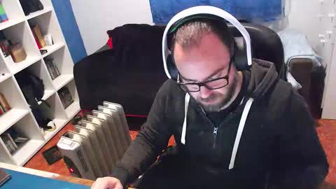 ravingr3d3 online show from December 2025 09:14:02 AM