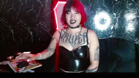 Snapshot of raw_velvet chatting on July 2026 02:32:01 AM Anny and Spike online show from July 2026 02:32:01 AM