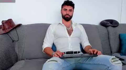 Adam online show from February 2025 12:20:01 PM