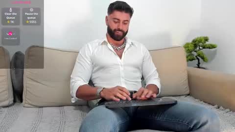 Adam online show from October 2025 11:30:02 AM