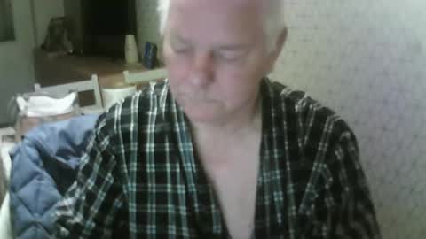 Snapshot of ray47 chatting on September 2025 10:33:01 PM ray47 online show from September 2025 10:33:01 PM