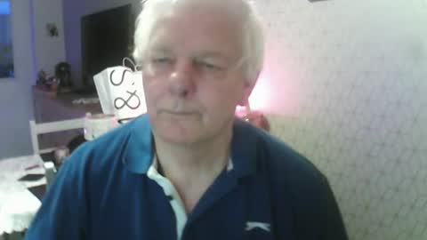 ray47 online show from December 2025 04:12:02 PM