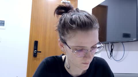 Ray-Ray online show from February 2026 10:20:02 AM