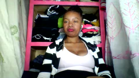 Snapshot of rayana_69 chatting on May 2026 12:18:01 AM rayana_69 online show from May 2026 12:18:01 AM