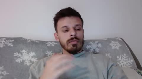 Snapshot of rayann27 chatting on December 2024 06:08:01 PM rayan online show from December 2024 06:08:01 PM