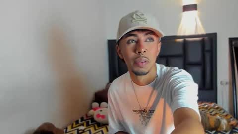 Rayn online show from October 2025 03:07:02 AM