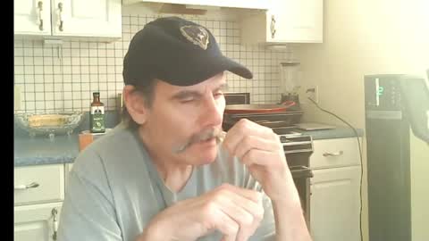 Snapshot of raylene4u2 chatting on April 2026 07:38:02 PM Ray online show from April 2026 07:38:02 PM