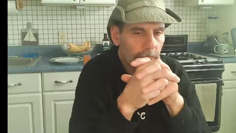 Snapshot of raylene4u2 chatting on May 2026 06:59:01 PM Ray online show from May 2026 06:59:01 PM