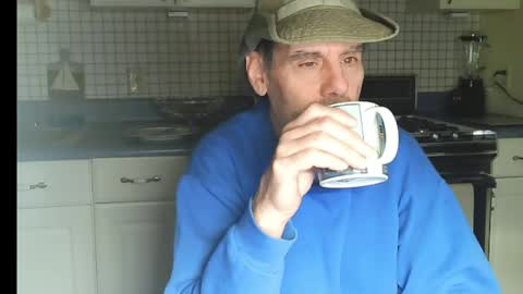 Snapshot of raylene4u2 chatting on May 2026 08:23:01 AM Ray online show from May 2026 08:23:01 AM