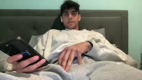 Snapshot of raymondg8596 chatting on February 2025 07:11:01 PM raymondg8596 online show from February 2025 07:11:01 PM